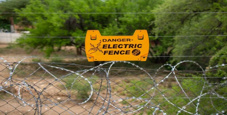 electric fence installation